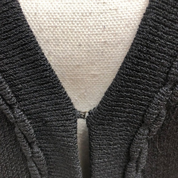 St John Basics Cardigan Sweater Jumper Womens Medium Black Mid Length Minimalist - Picture 6 of 15